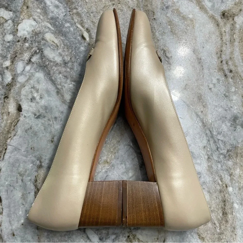 Salvatore Ferragamo Boutique Creamy Gold Pumps Size 8.5 B